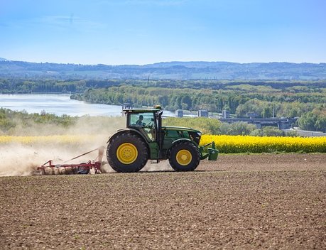Кредитование сезонных полевых работ увеличилось почти на 18 %