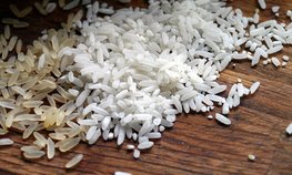 Правительство продлило временное ограничение на вывоз риса и рисовой крупы