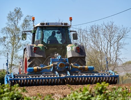 В Башкортостане 81 молодой специалист аграрной сферы получил государственную поддержку